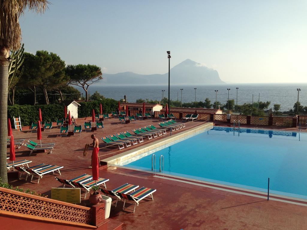 Happy Camp Mobile Homes In El-Bahira Camping Village San Vito Lo Capo Bagian luar foto